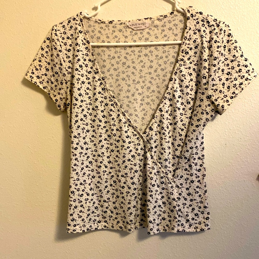 Cute top
